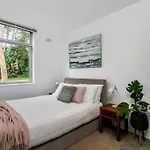 Yng03 - Cremorne - Young Street